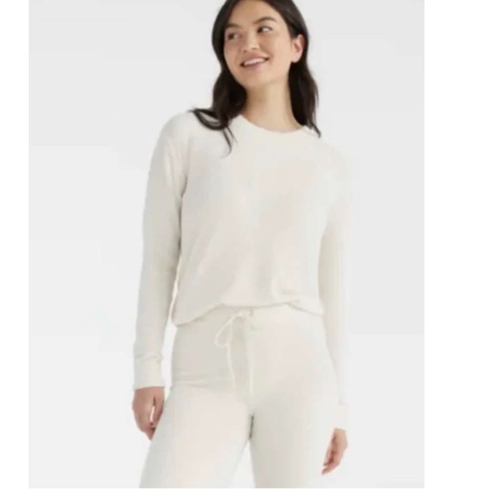 Knix Cozzzy Crew Neck Fuzzy Long Sleeve Top